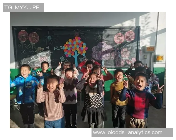 姚明新年祝福卡片传递温暖与希望，携手共迎美好未来