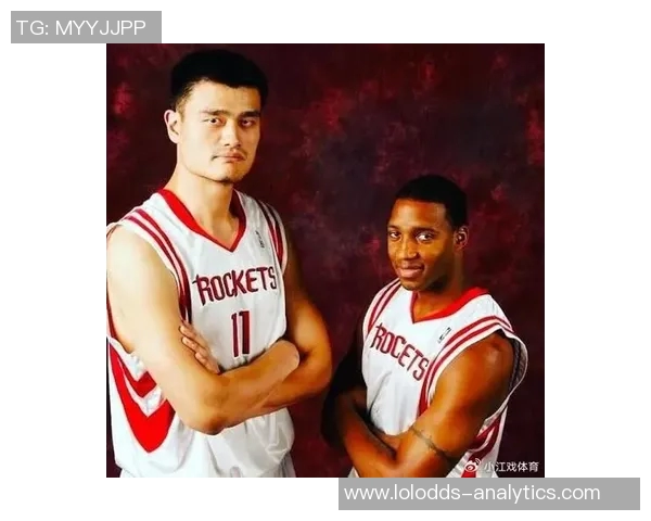 姚明领衔火箭对决国王队的经典对抗赛回顾与精彩瞬间分析