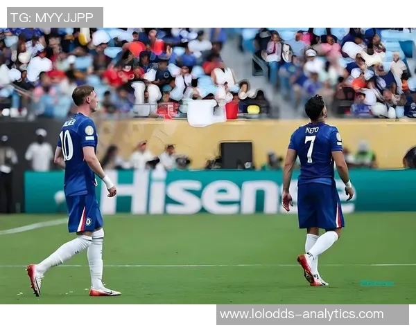 本菲卡大胜尤文图斯五球零封友谊赛引发全场热议与数据分析 本菲卡大胜尤文图斯五球零封友谊赛引发全场热议与数据分析