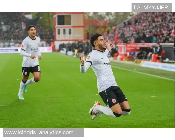 英超惊天逆转马竞5-1曼城引发转会风波与全场沸腾 英超惊天逆转马竞5-1曼城引发转会风波与全场沸腾