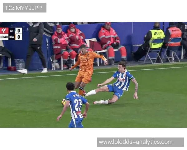 国王杯激战皇马险胜波尔图红牌争议引发全场热议与激情